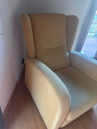 Sillón Requinable cómodo tela beige