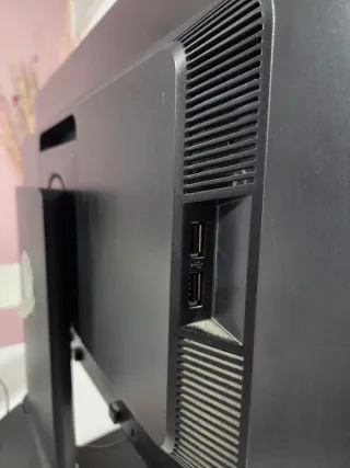 Pantalla HP + Altavoces + Ratón