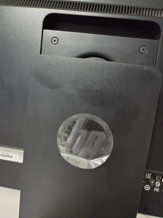 Pantalla HP + Altavoces + Ratón