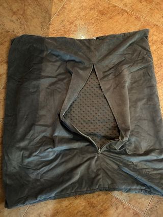 Cama para perro gris sin relleno