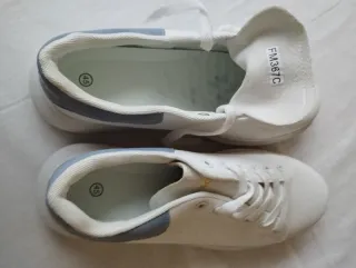 Sneakers sportive bianche e blu da uomo