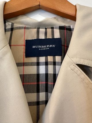 Trench Burberry Beige Clásico