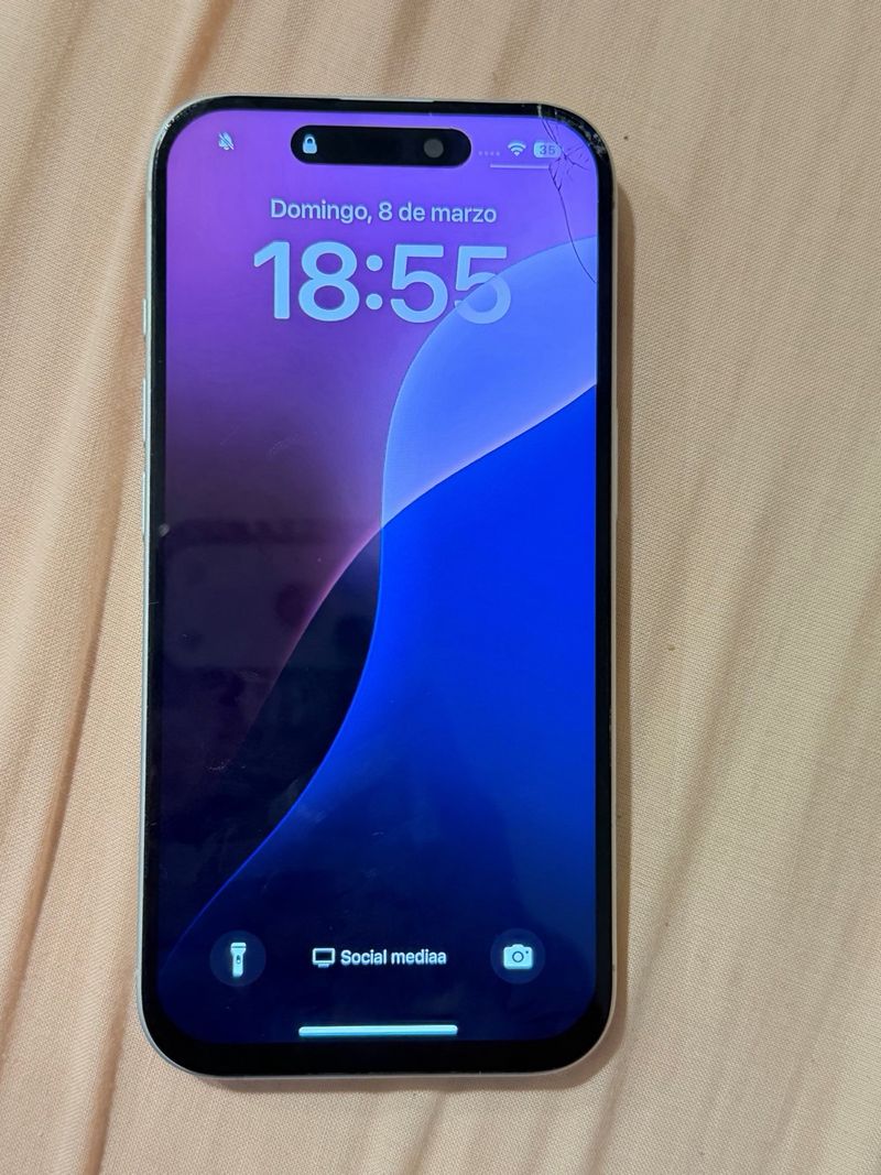iPhone 16 Blanco afbeelding 4