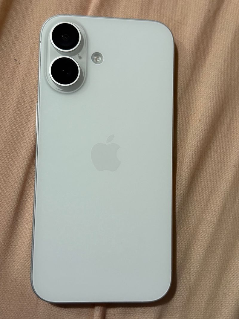 iPhone 16 Blanco afbeelding 3