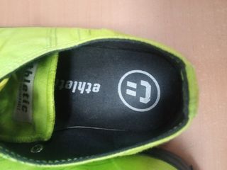 Zapatillas Ethlet Hombre Verde y Negro