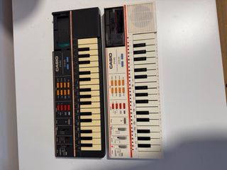 Teclados Casio PT-82. El blanco funcionando
