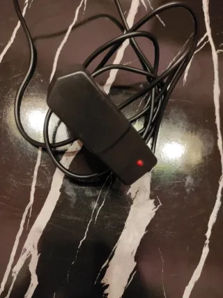 Caricabatteria USB con cavo