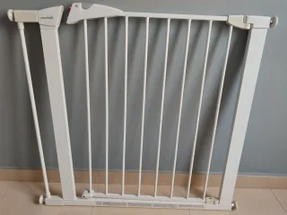 Puerta de seguridad para bebés Munchkin