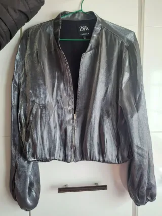 Chaqueta Bomber Zara Gris Metalizado Talla XL