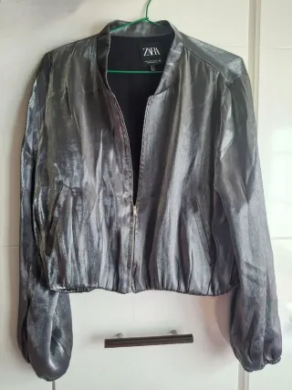 Chaqueta Bomber Zara Gris Metalizado Talla XL