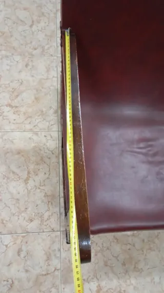 Poltrona vintage in skai/legno