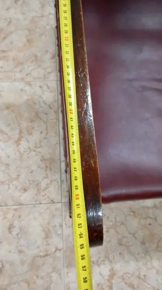 Poltrona vintage in skai/legno