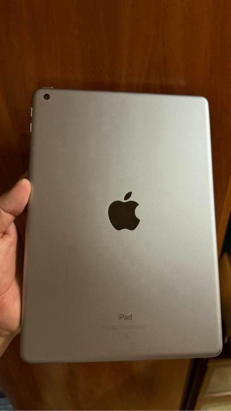 iPad 6ta Generación de 128GB afbeelding 3