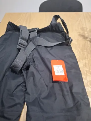 Pantalón impermeable The North Face negro