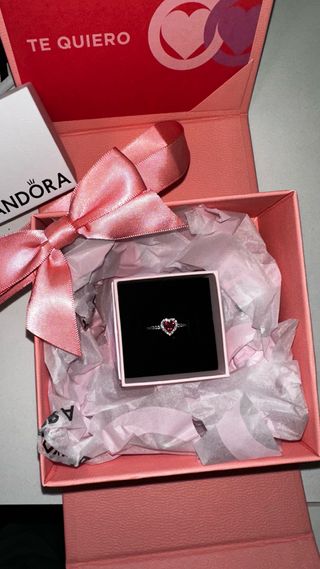 Anillo Pandora Corazón Rojo Plata de primera ley.