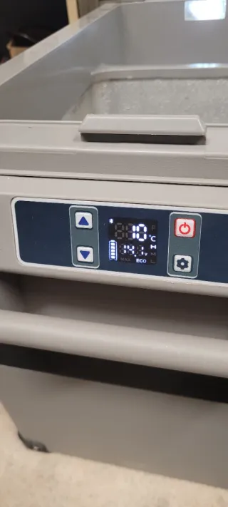 Nevera Portátil CZ 45L 12/24v y 220v