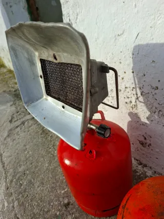 Botellas de camping gas  Grandes 20€ pequeñas 15€