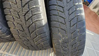 Neumático Nokian Snowproof C 215/70 R15