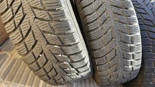 Neumático Nokian Snowproof C 215/70 R15