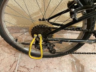 Bicicleta BTWIN Negra y Amarilla