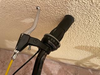 Bicicleta BTWIN Negra y Amarilla