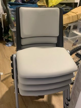 6 Sillas de Oficinas Grises