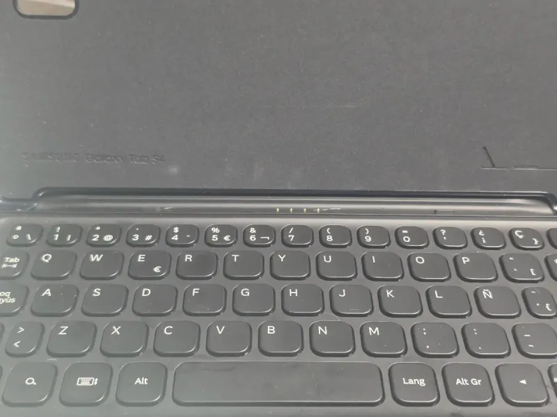Samsung Galaxy Tab S4 4G con accesorios afbeelding 4