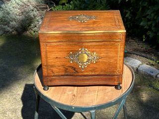ANTIGUA CAJA LICORERA FRANCESA BOULLÉ NAPOLEÓN III