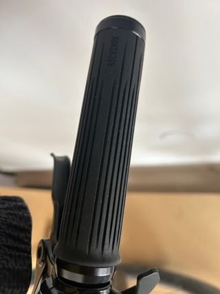 Puños RockShox para suspensión