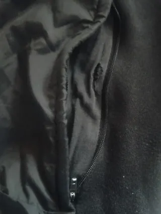 Chaqueta Adidas Negra con Rayas Blancas