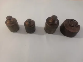 Pesas antiguas de bronce