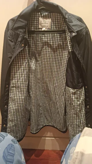 Chubasquero Woolrich azul marino