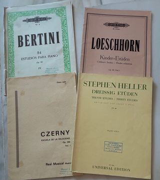 Lote 4 libros partituras piano