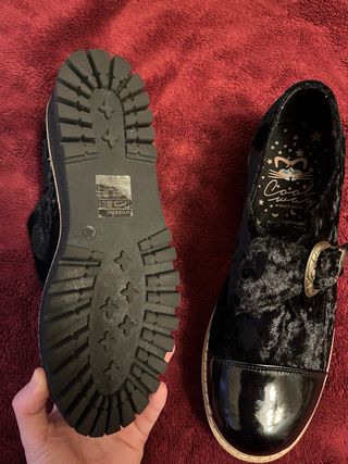 Zapatos Coolway negros terciopelo hebilla