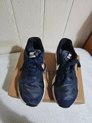 Zapatillas Nike Azul Marino y Blanco