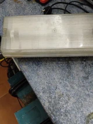 Luz de Emergencia 220V  No se hacen envios