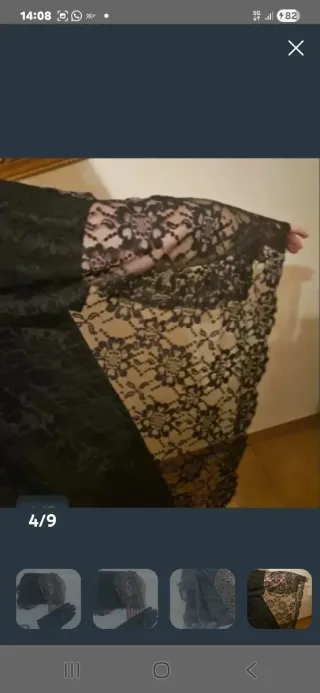 Mantilla Madrina, Peineta Marrón y Guantes Negros