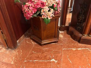 Macetero de madera maciza