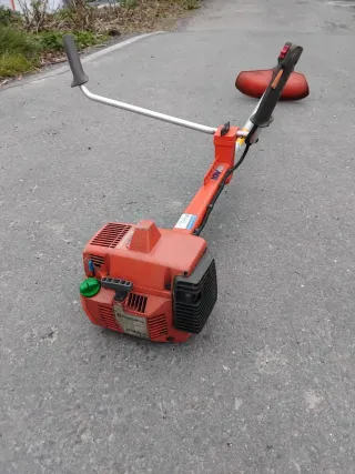 Desbrozadora Husqvarna 235R