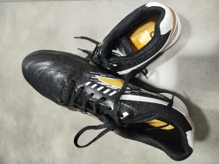 Zapatillas Joma Fútbol Sala Negras y Doradas