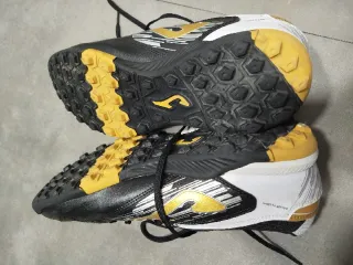 Zapatillas Joma Fútbol Sala Negras y Doradas