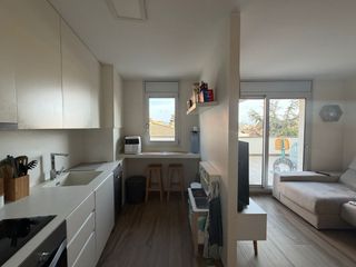 Pis amb gran terrassa i pàrquing doble en venda