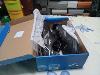 Botas de fútbol Joma Águila Negras