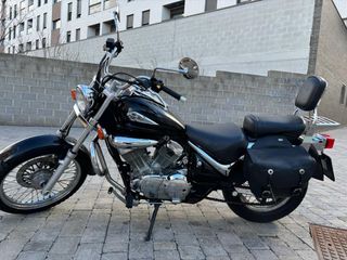 Suzuki VL 250 Intruder