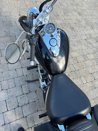 Suzuki VL 250 Intruder