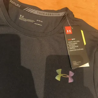 Camiseta Under Armour Negra Talla M