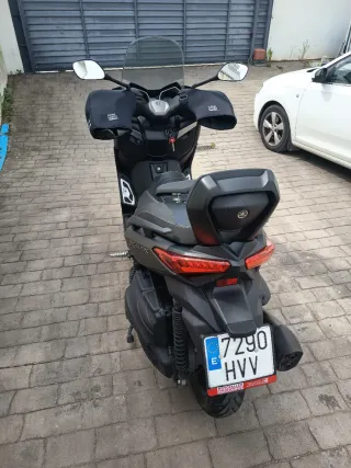 Yamaha Xmax 400 ABS Gris
