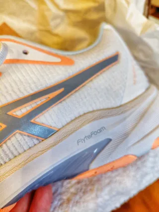 ASICS Netburner Professional FF 4 talla 43,5