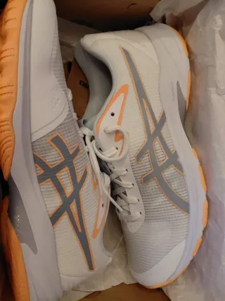 ASICS Netburner Professional FF 4 talla 43,5