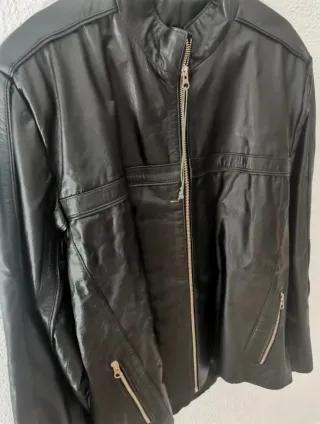 Chaqueta Cuero Negra Argentina Talla L